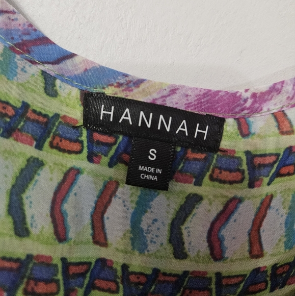 Hannah Layered Sleeveless Top! - Picture 2 of 6